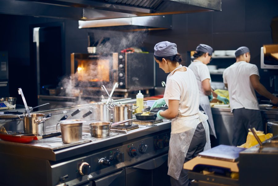 restaurant cuisine